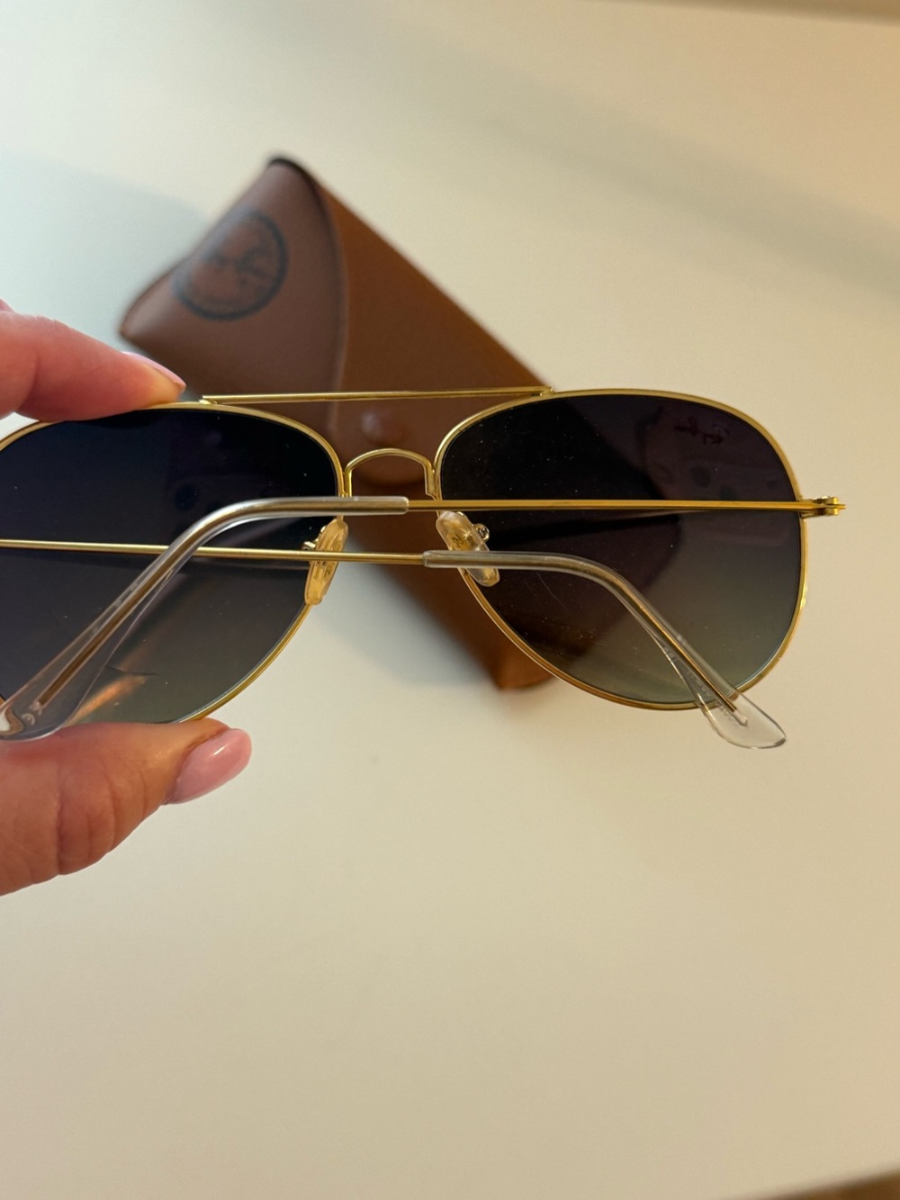 Ray Ban gold mirror aviators - Picture 8 of 9